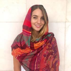 Meet your Posher, Clara